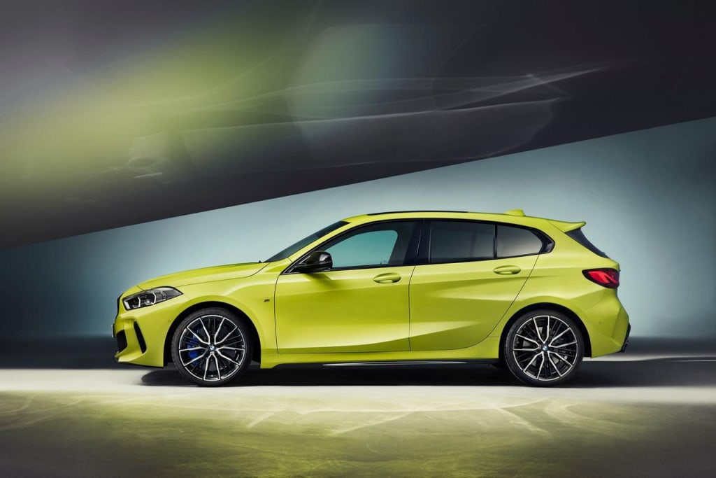 bmw-m135i-2022-doi-dau-mercedes-amg-a35-4